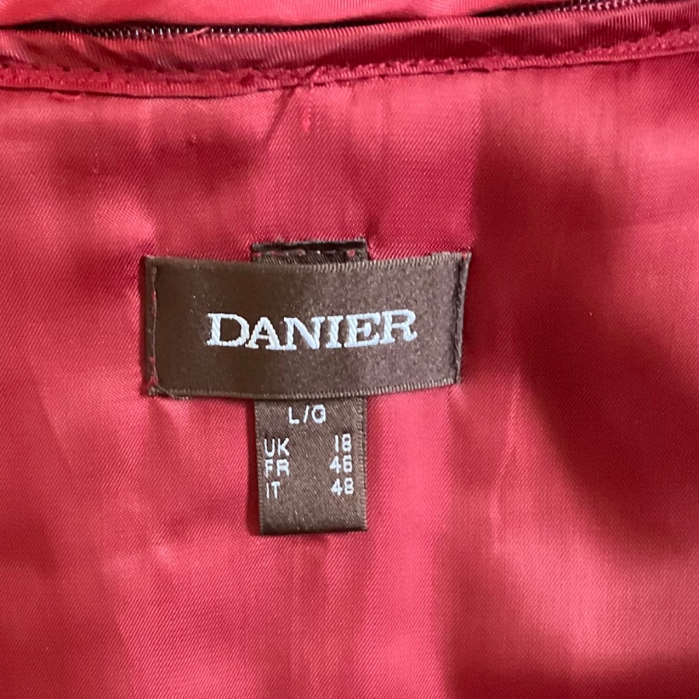 Womens Danier red leather jacket size large. - Picture 7 of 9